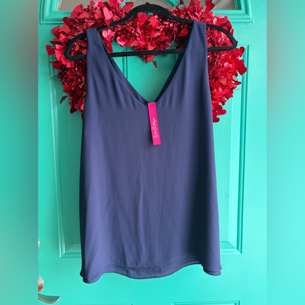 EUC Lilly Pulitzer Florin Silk top- navy - large